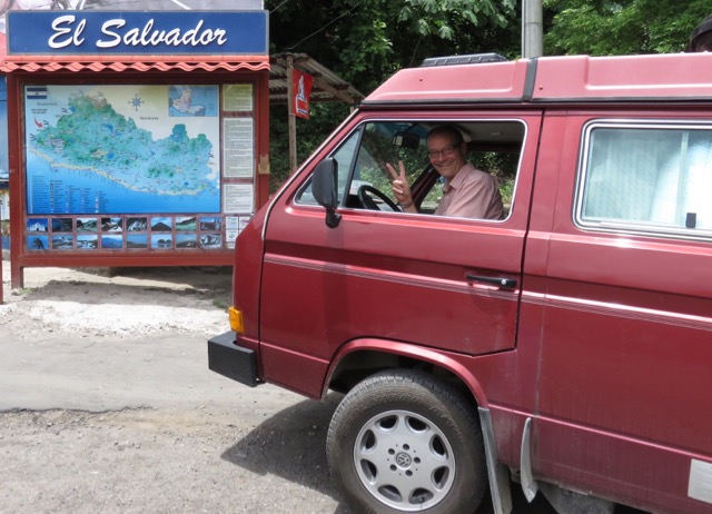 El Salvador Border - 2 of 4